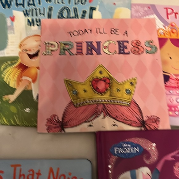 Bundle of princess books good condition. Disney Frozen pop up, - Picture 3 of 5